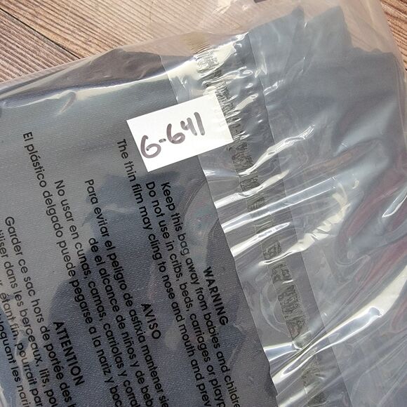 Mother Women's 27 x 26 The Insider Crop Step Fray Jeans Black Not Guilty Boho - Picture 12 of 12